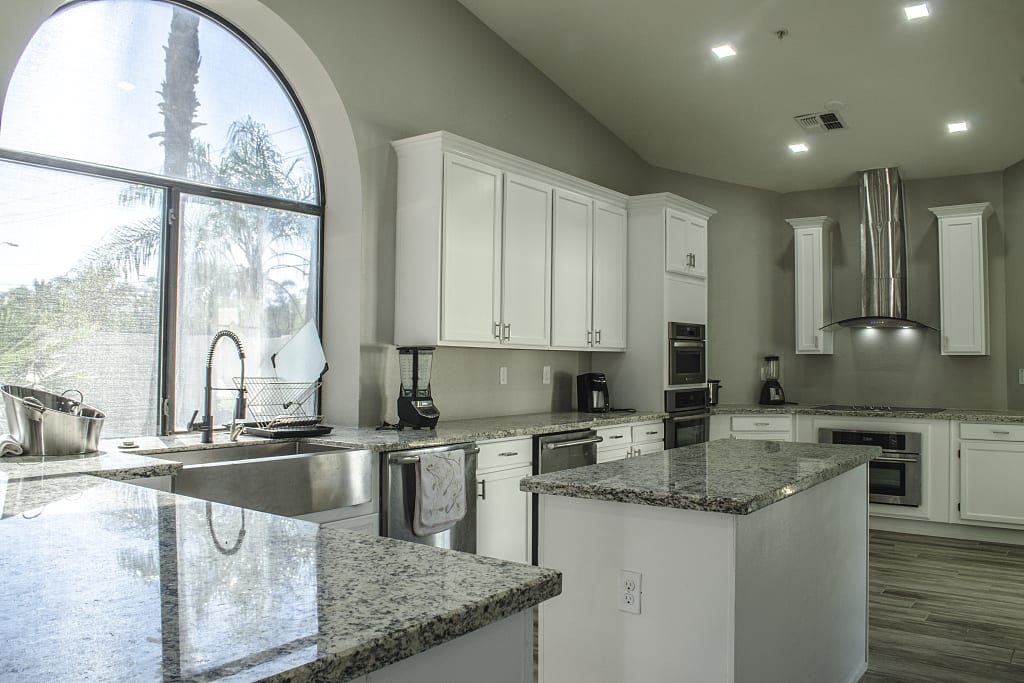 https://ahomeformama.com/wp-content/uploads/2023/10/24-hour-group-home-scottsdale-6.jpg