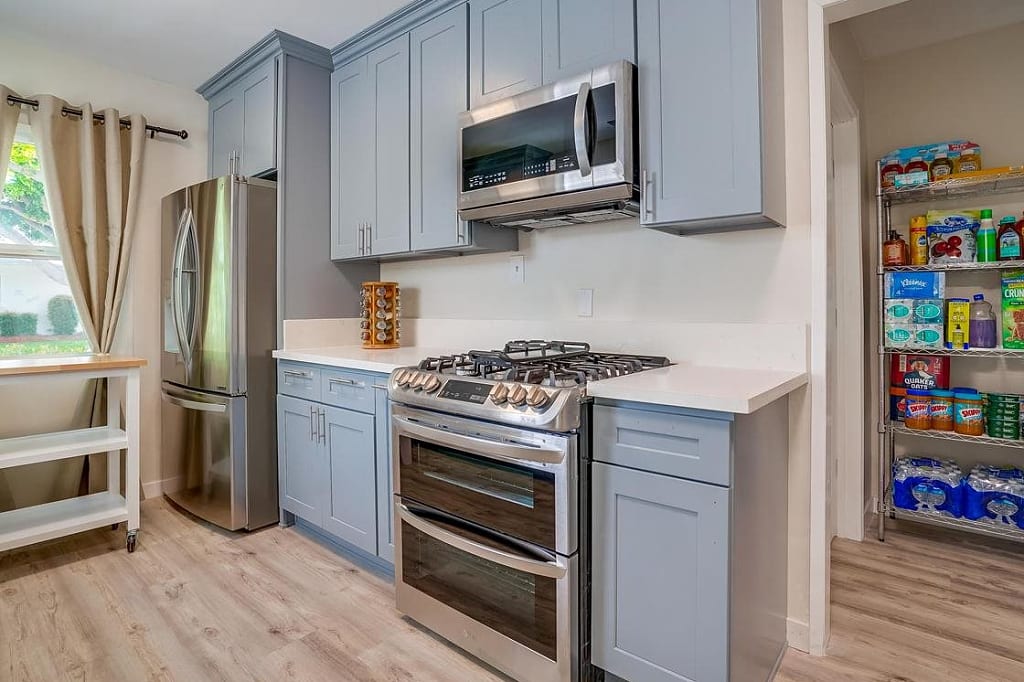 https://ahomeformama.com/wp-content/uploads/2023/10/a-caring-touch-board-and-care-ii-santa-monica1-5.jpg