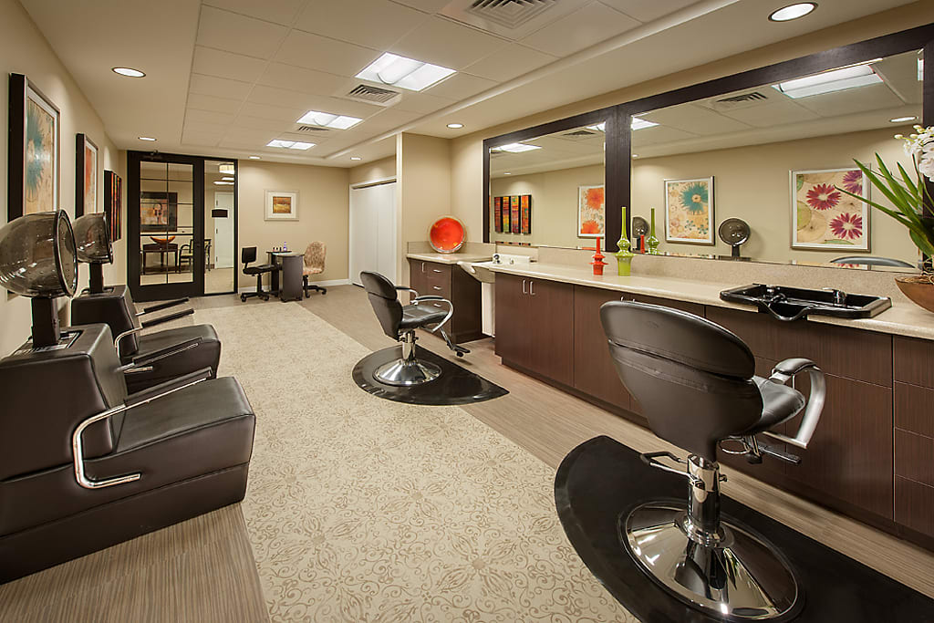 https://ahomeformama.com/wp-content/uploads/2023/10/morningstar-assisted-living-and-memory-care-at-arcadia-phoenix-salon.jpg